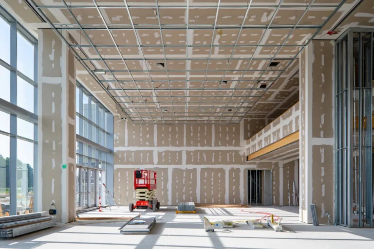 portée maximum plafond autoportant m48